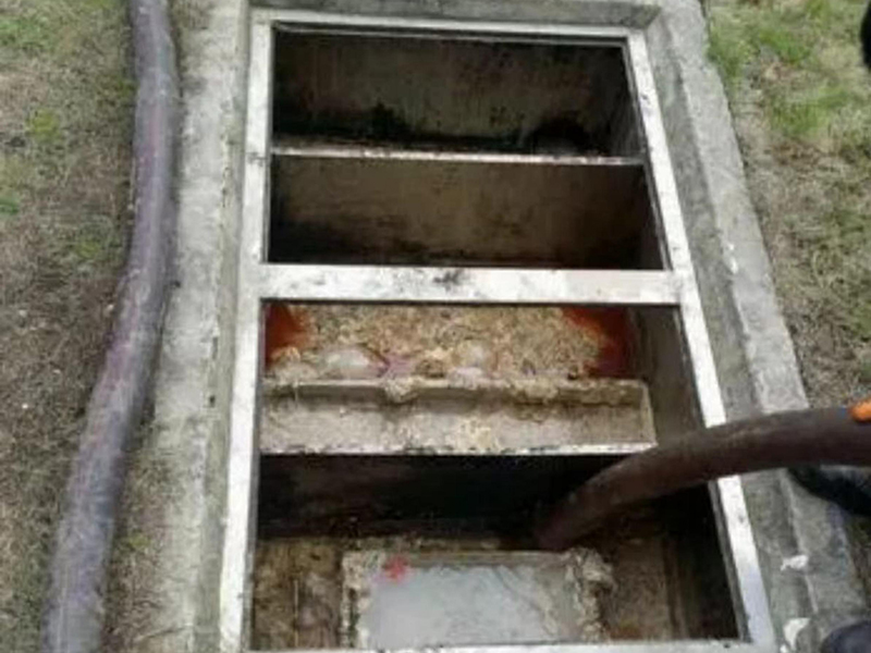 新竹镇隔油池清理