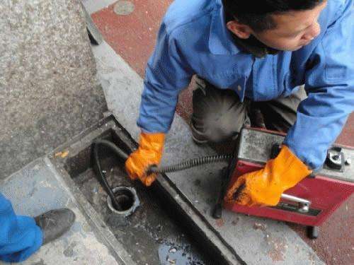 新竹镇疏通下水道